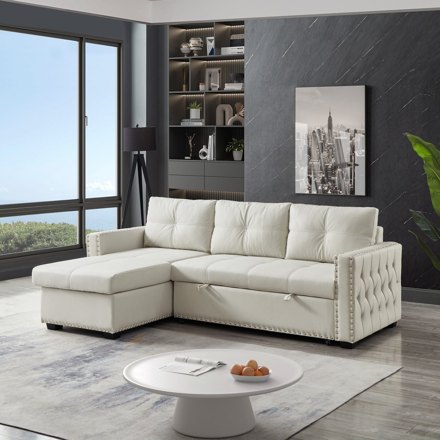 Divano letto convertibile beige da 88'' a 3 posti con chaise longue contenitore, letto estraibile, finiture con borchie argentate, comoda imbottitura in spugna