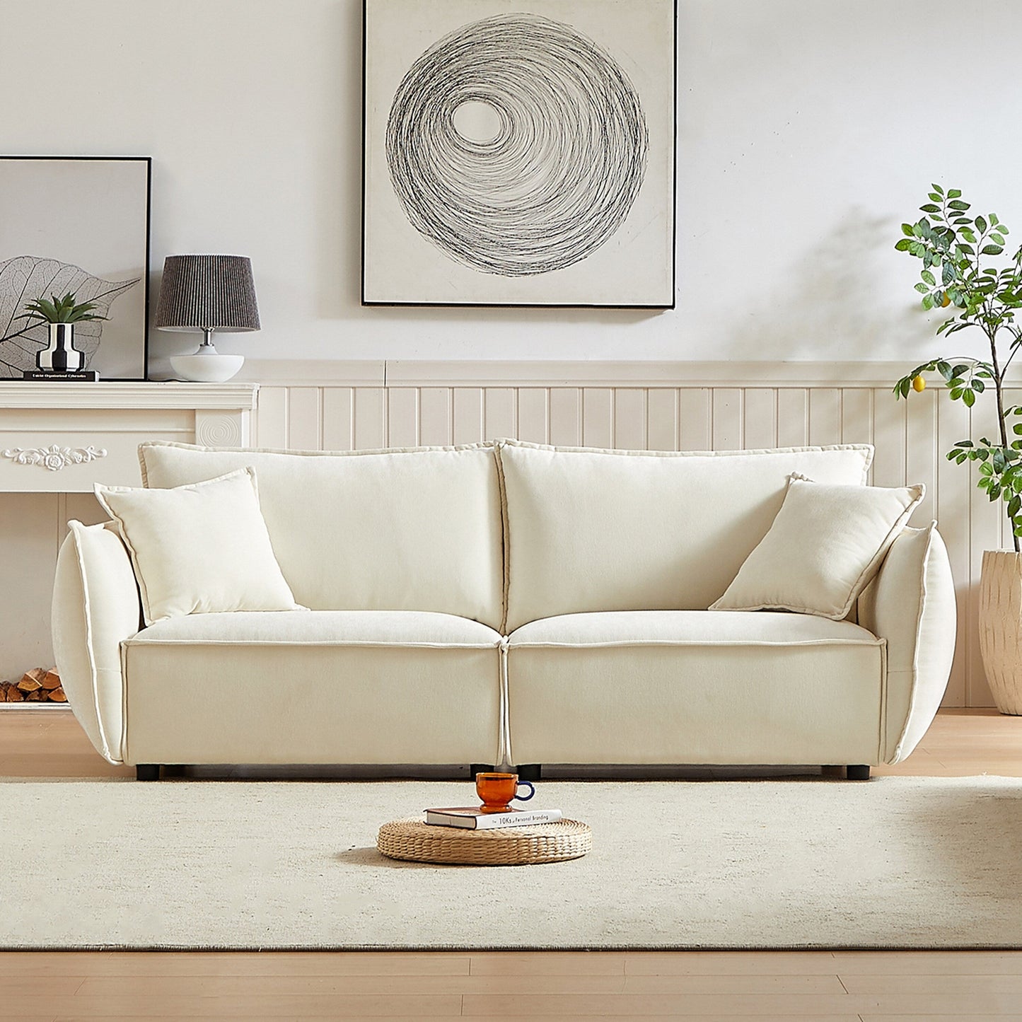 Divano a 3 posti in ciniglia beige con cuscini extra