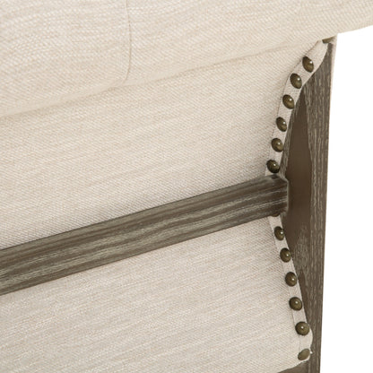 Divano Chesterfield beige a 3 posti con bottoni e gambe in legno