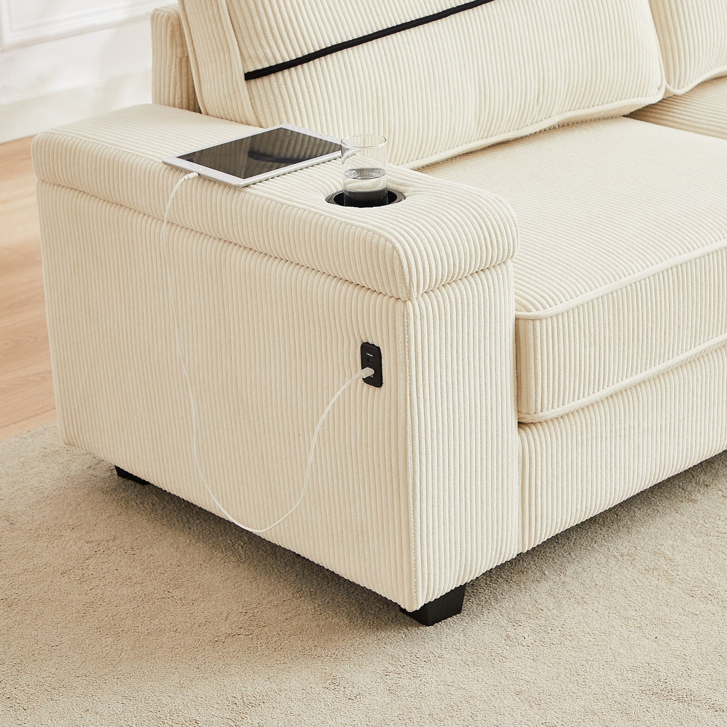 Divano a 3 posti in velluto a coste beige con porte USB e portabicchieri