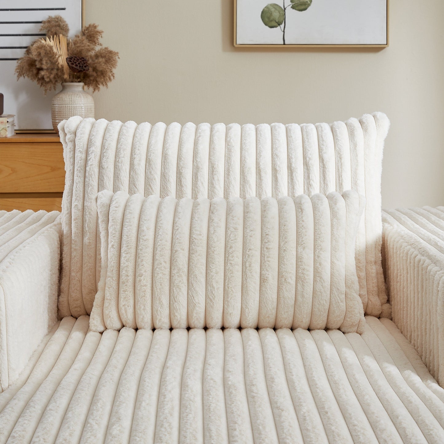 Poltrona in velluto a coste beige con 2 cuscini