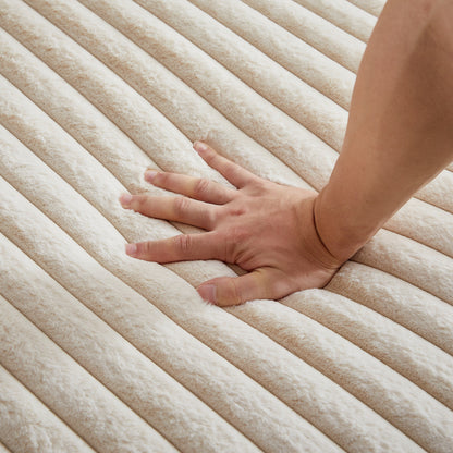 Poltrona in velluto a coste beige con 2 cuscini