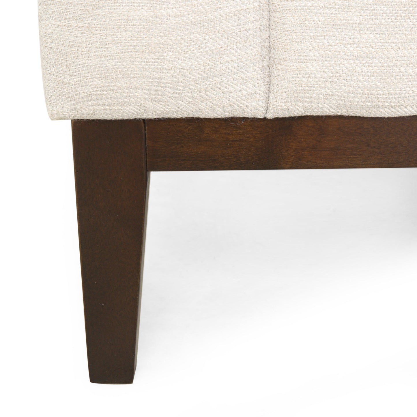 Divano moderno beige da 80 a 3 posti con gambe in legno e cuscini coordinati per il soggiorno