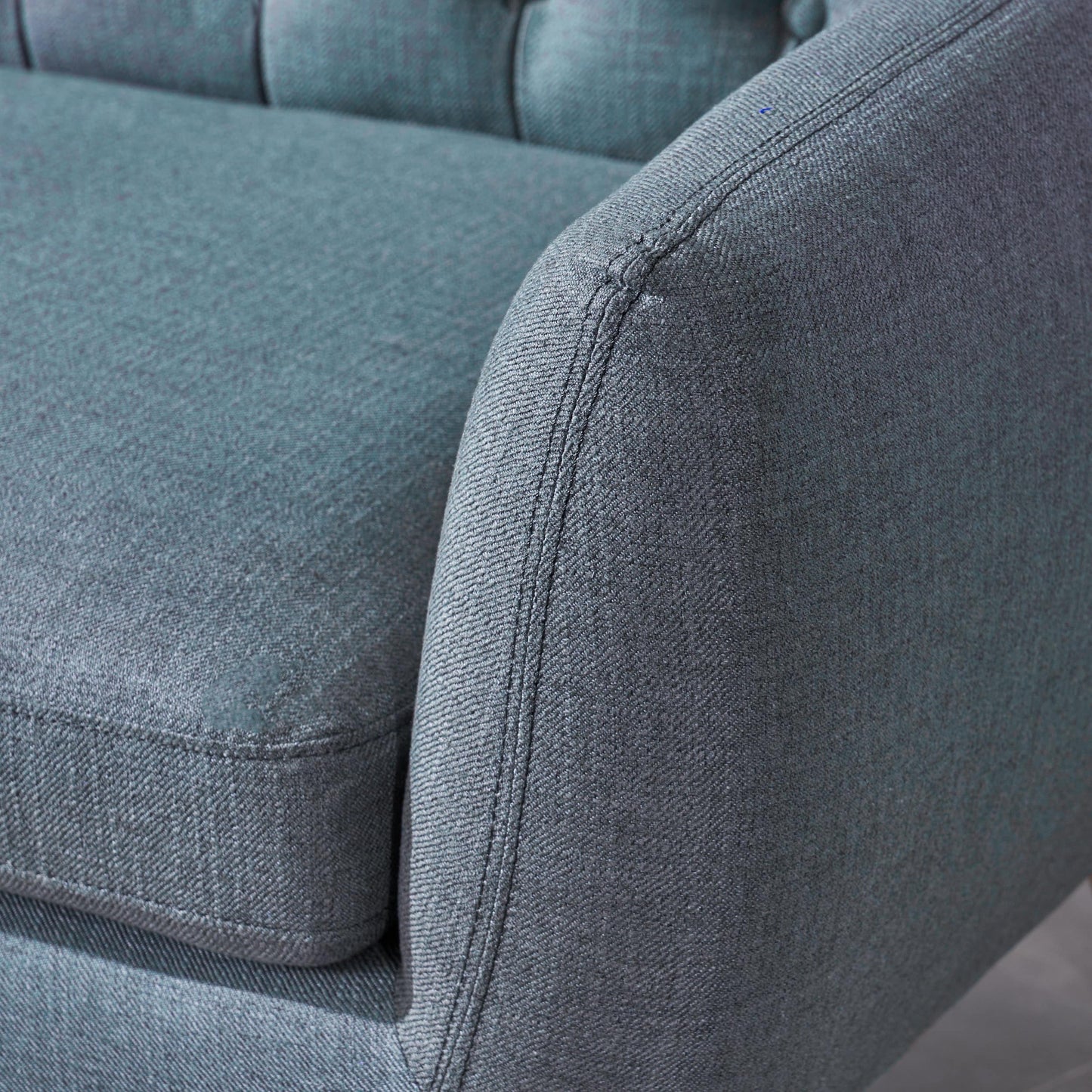 Divano piccolo Bernice Mid-Century Modern di Christopher Knight Home