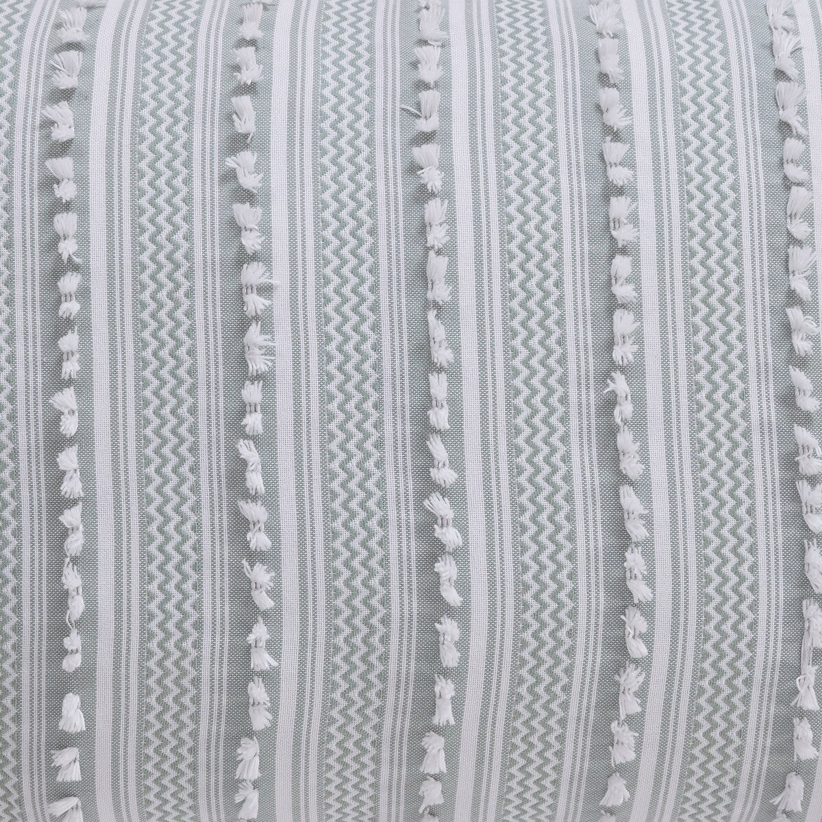 Set copripiumino Better Trends Angelique 100% cotone trapuntato in morbida ciniglia con eleganti strisce, lavabile in lavatrice e asciugabile in asciugatrice.