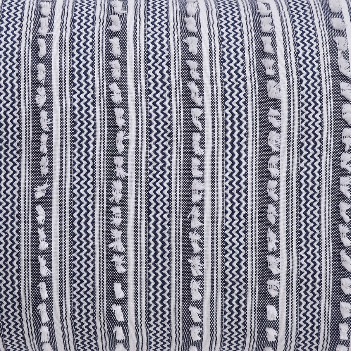 Set copripiumino Better Trends Angelique 100% cotone trapuntato in morbida ciniglia con eleganti strisce, lavabile in lavatrice e asciugabile in asciugatrice.