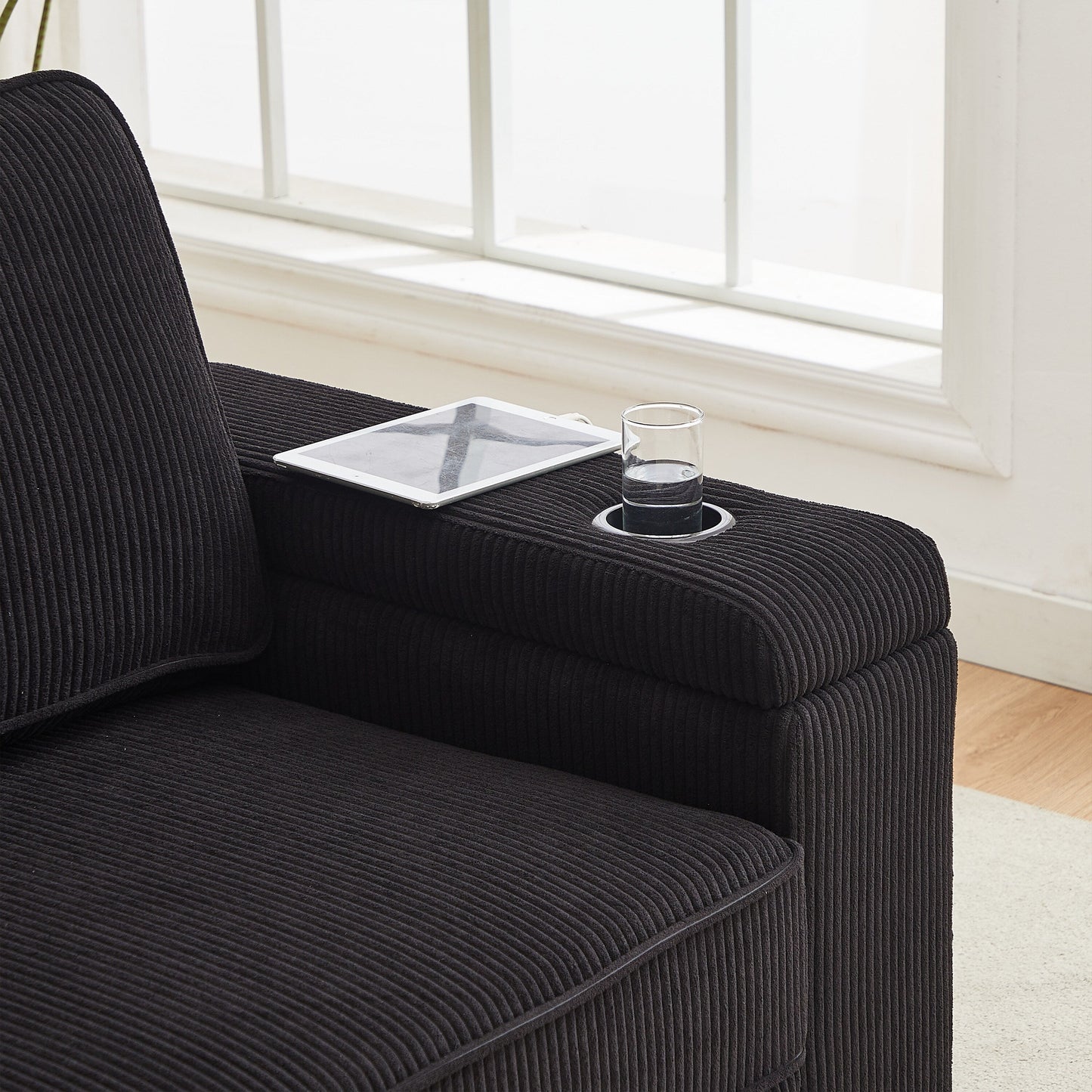 Divano moderno a 3 posti in velluto a coste nero 86,5 con due vani portaoggetti, porte di ricarica USB e 2 portabicchieri