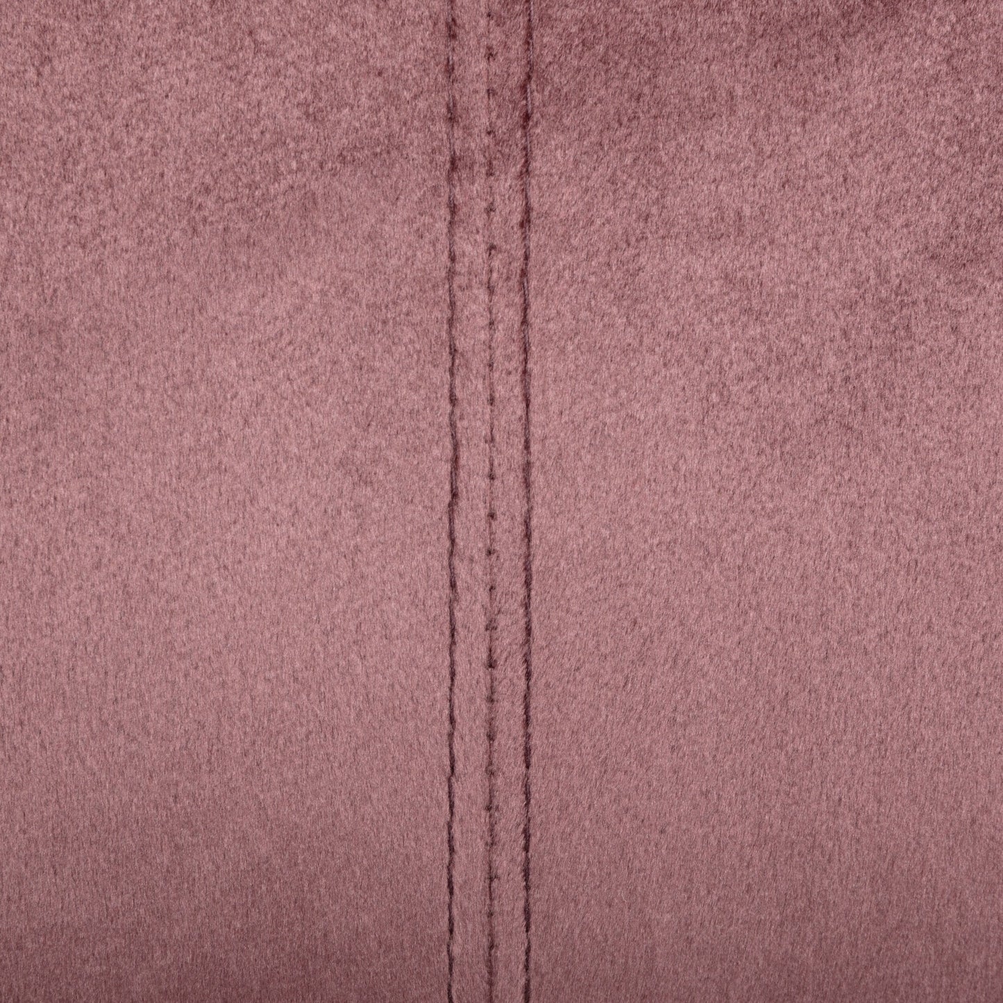 Divano a 3 posti in velluto rosa con cuciture a canale e gambe in metallo