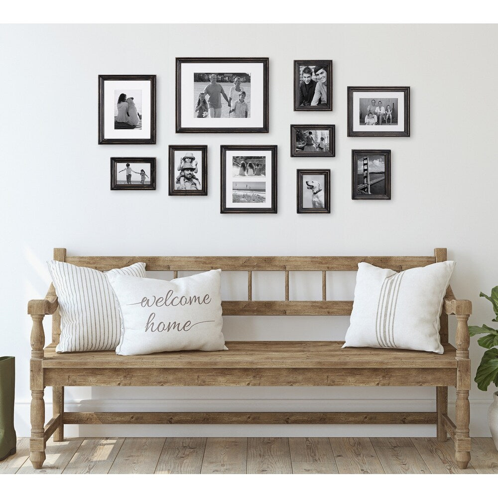 Kate and Laurel Bordeaux set di 10 cornici da parete in legno