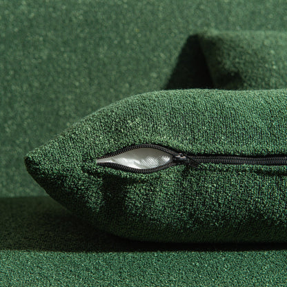 Divano a due posti imbottito in tessuto Boucle KINWELL con cuscini