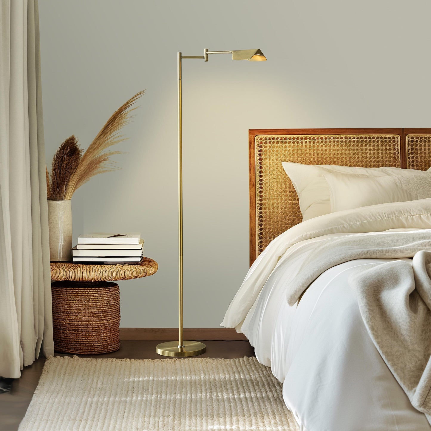 Lampada da terra a LED Brightech Leaf da 53 pollici con dimmer industriale a 3 vie e paralume Empire in metallo ottone