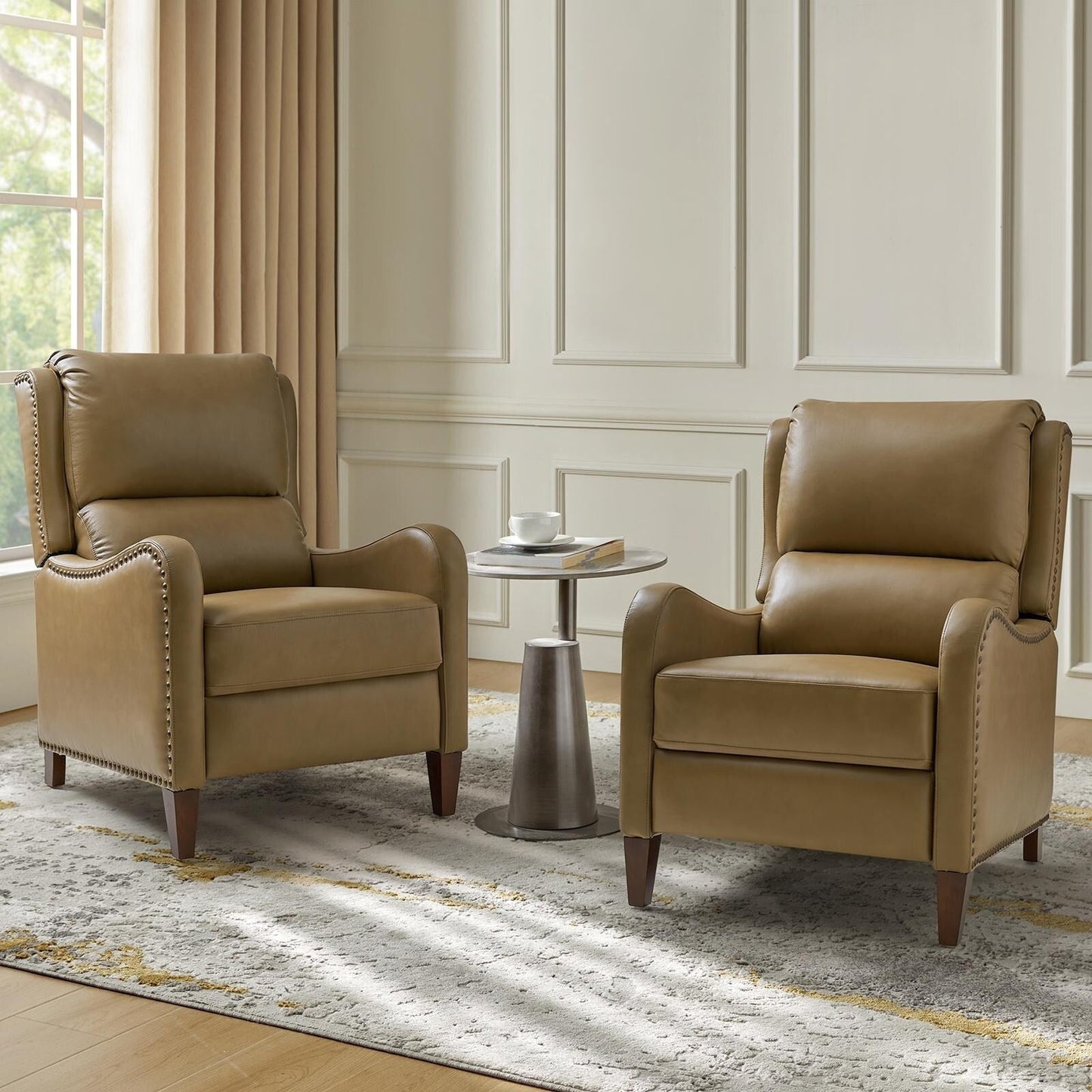 Poltrona reclinabile Brigida Modern in vera pelle con finiture in borchie e poggiapiedi regolabile, set da 2 di HULALA HOME