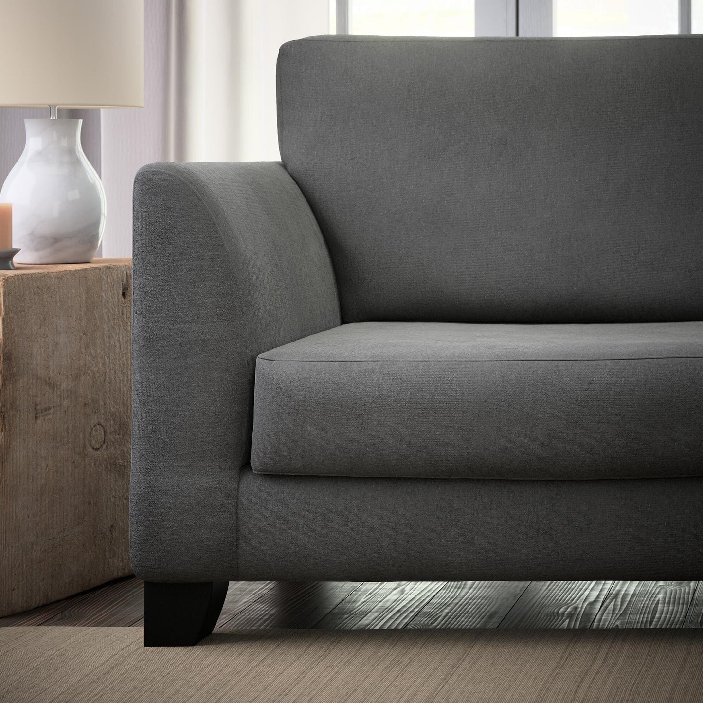 Divano imbottito con braccioli svasati Brookside Holly 85