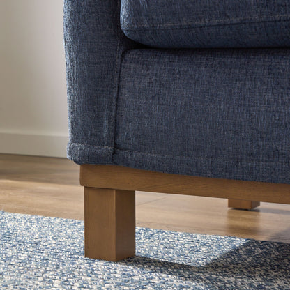 Divano imbottito con base in legno Brookside Kay