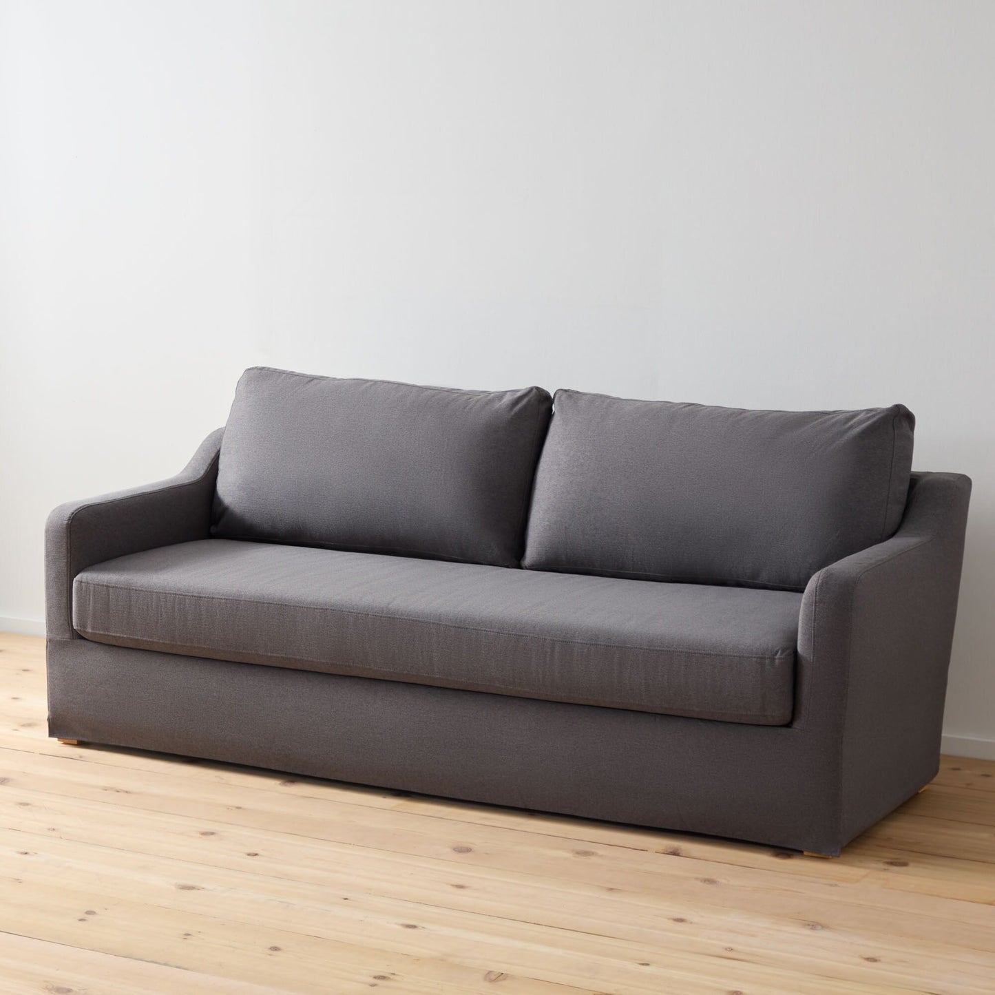 Divano imbottito Brookside Nelle a 3 posti