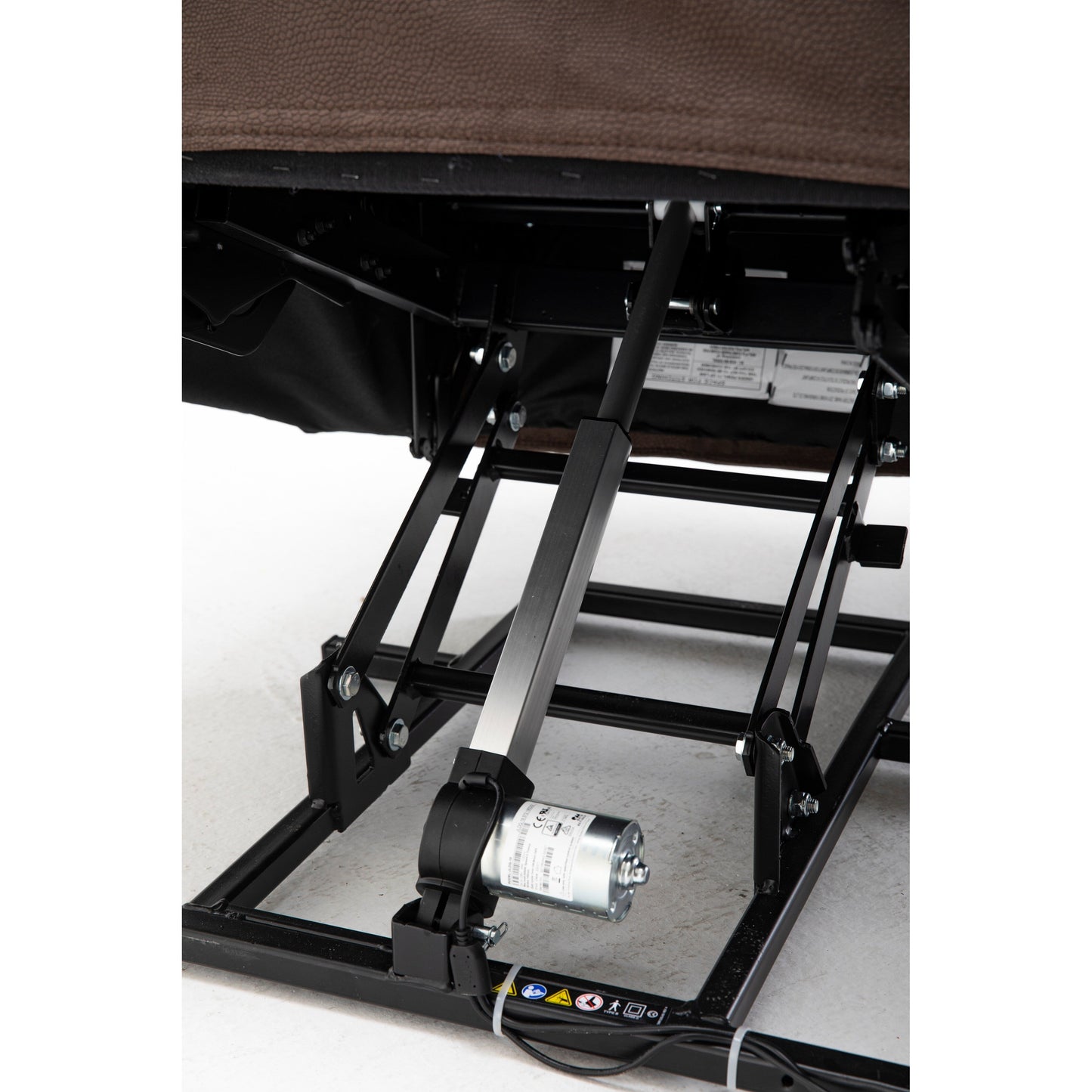 Poltrona reclinabile elettrica resistente marrone con tessuto antiscivolo, cuscino imbottito e funzioni regolabili per anziani