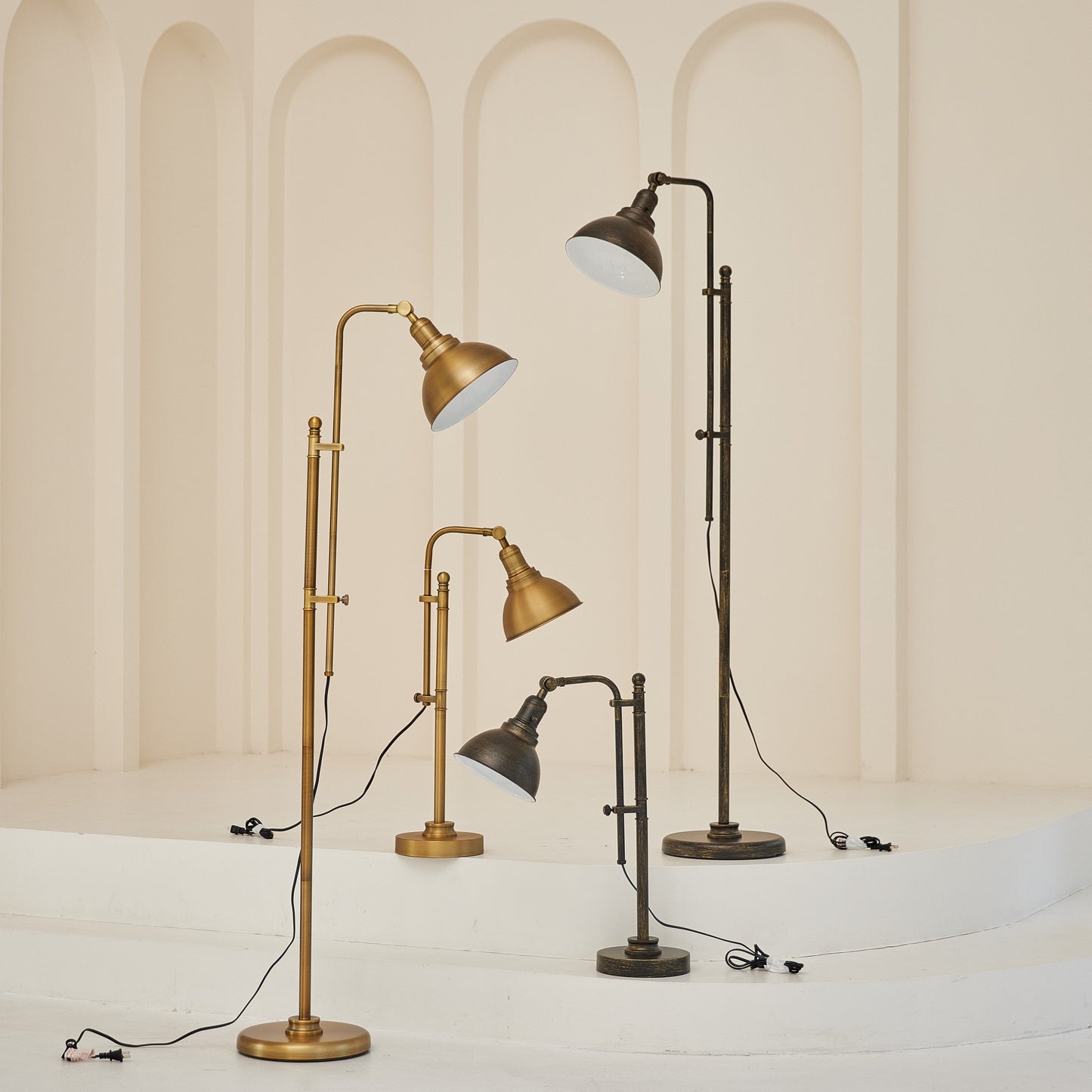 Lampada da terra rustica da farmacia CO-Z 65 con paralume in metallo regolabile