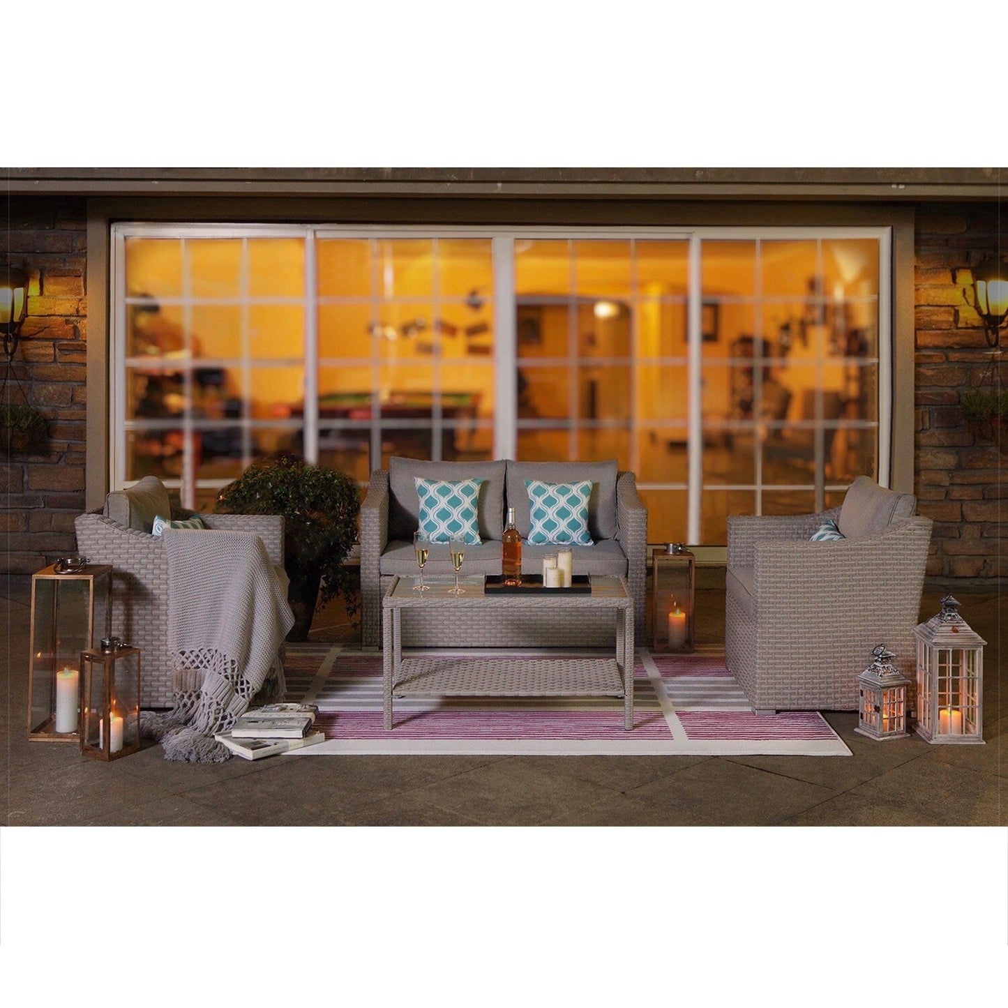 Set da giardino con divano componibile imbottito a 4 pezzi più accogliente