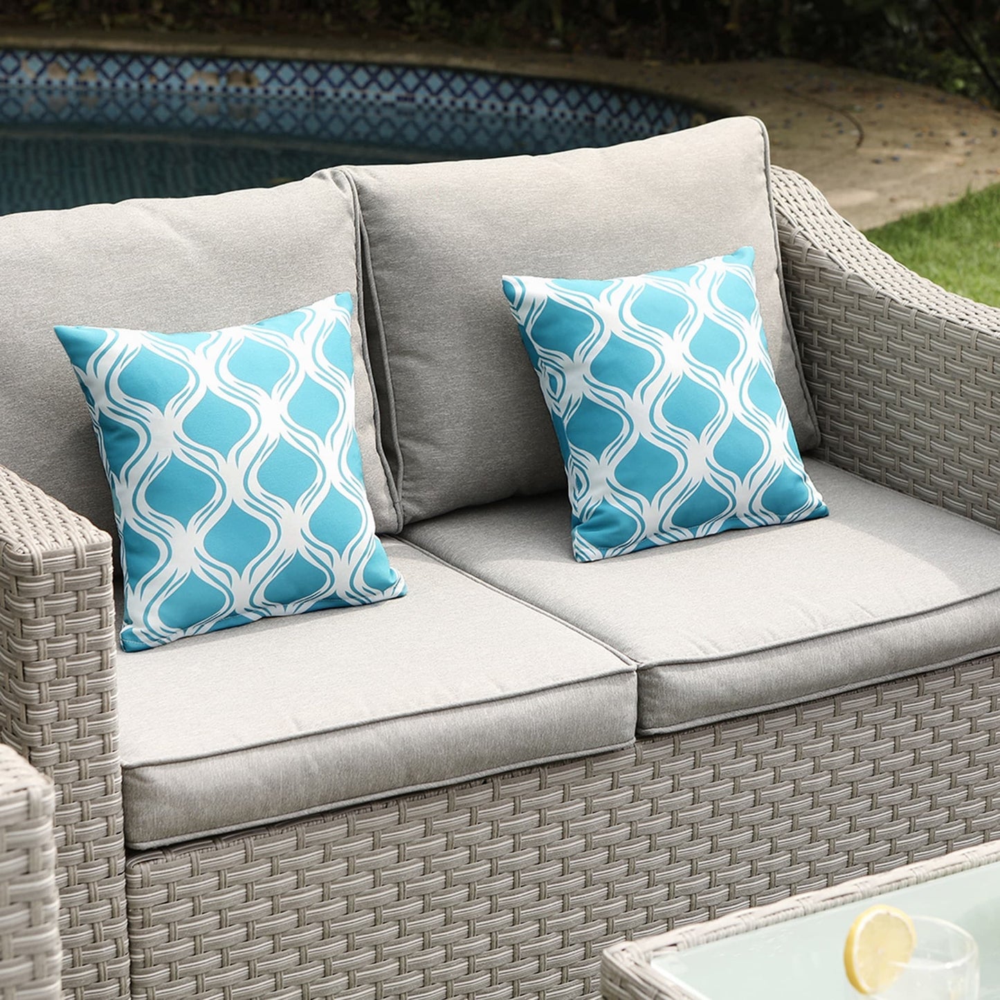 Set da giardino con divano componibile imbottito a 4 pezzi più accogliente