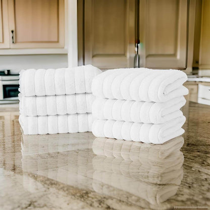 Set di 6 asciugamani da bagno CTT Classic White a coste pettinate in 100% cotone turco, ad asciugatura rapida e assorbenti - 33 L x 20 W