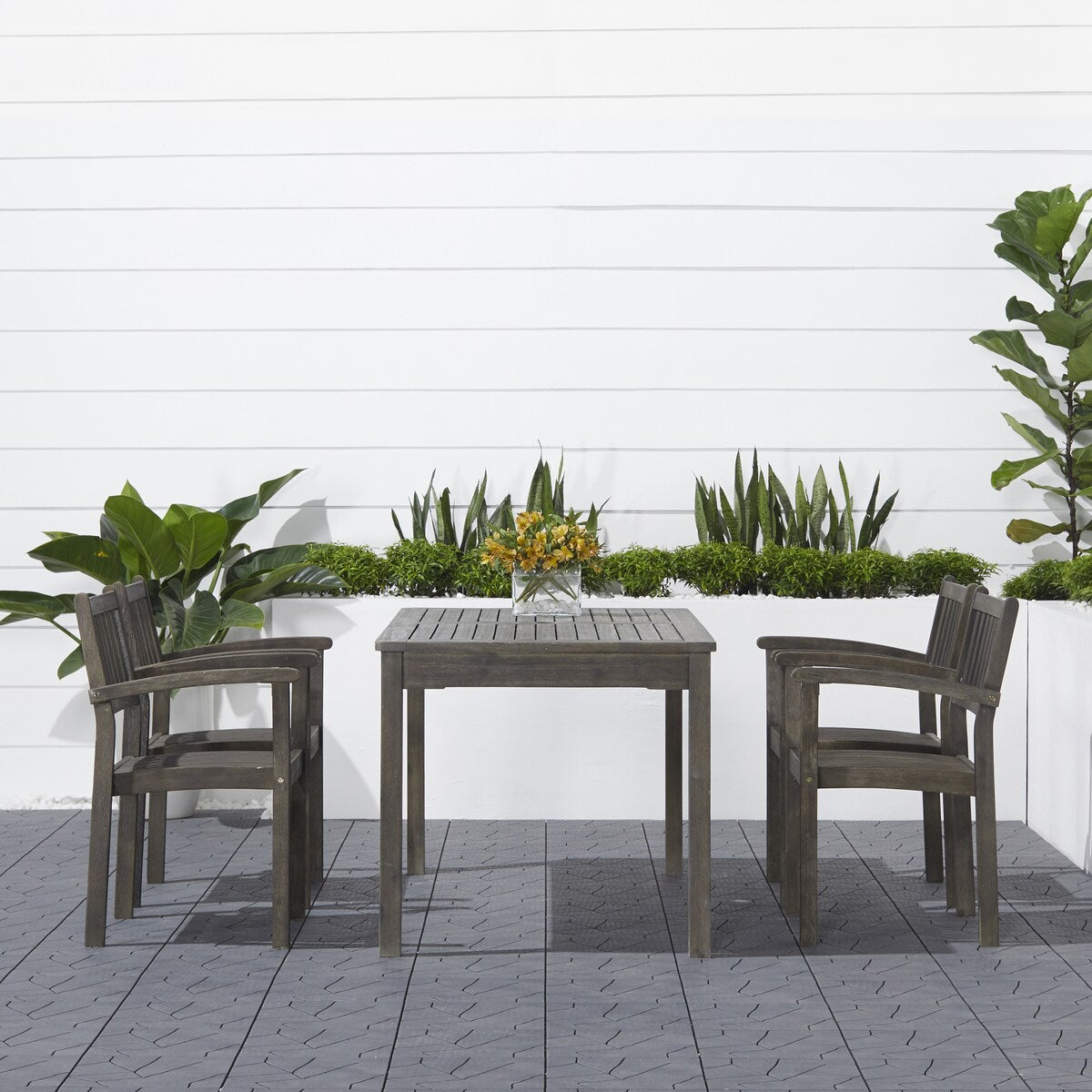 Set da pranzo impilabile in legno Caladesi