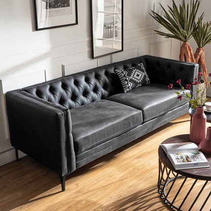 Divano classico con braccioli quadrati Calymne 84 e schienale con bottoni trapuntati di HULALA HOME