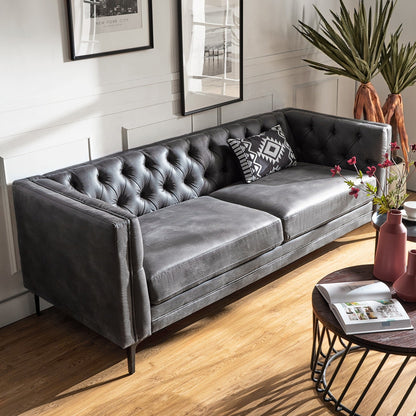 Divano classico con braccioli quadrati Calymne 84 e schienale con bottoni trapuntati di HULALA HOME