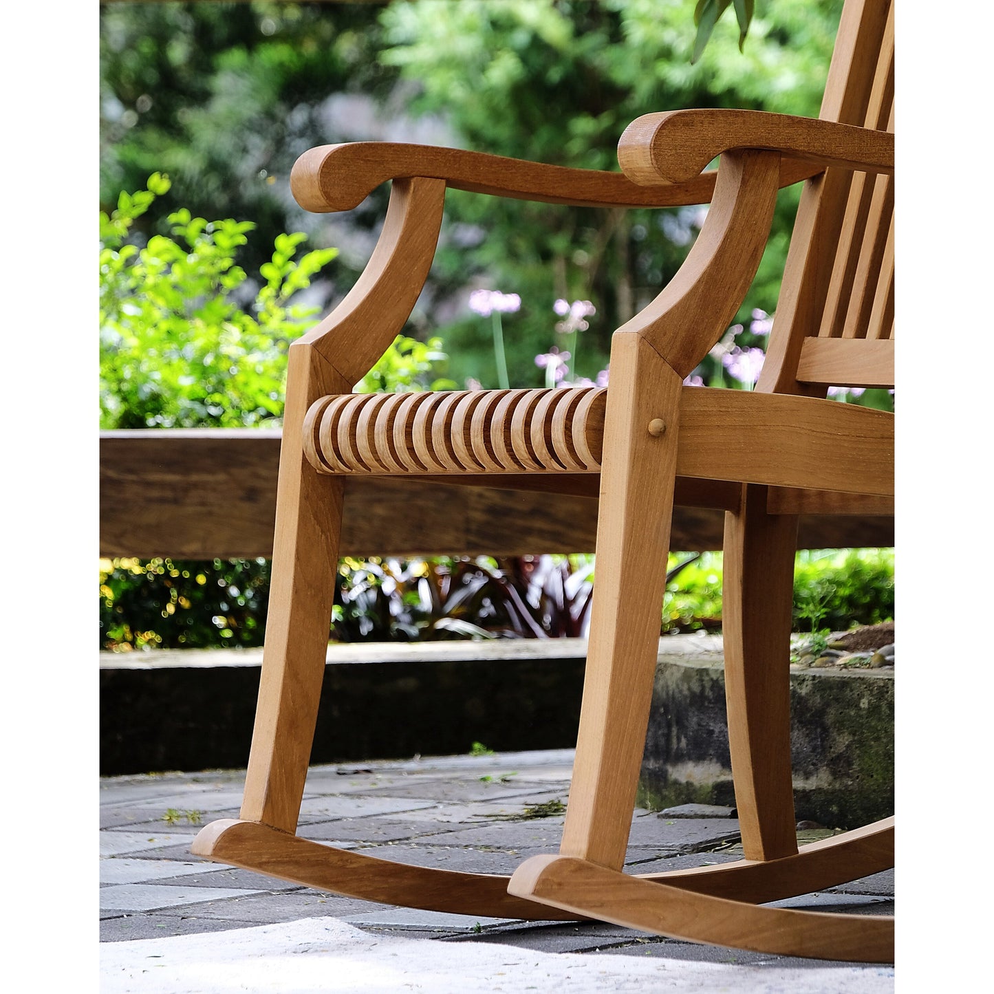 Set di sedie a dondolo da esterno Cambridge Casual Chara in teak, 3 pezzi
