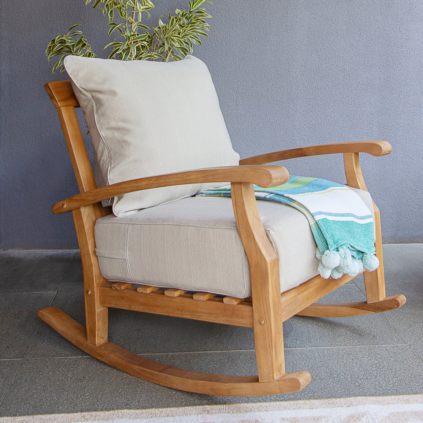 Set da giardino Cambridge Casual Leon in teak da 3 pezzi con cuscino