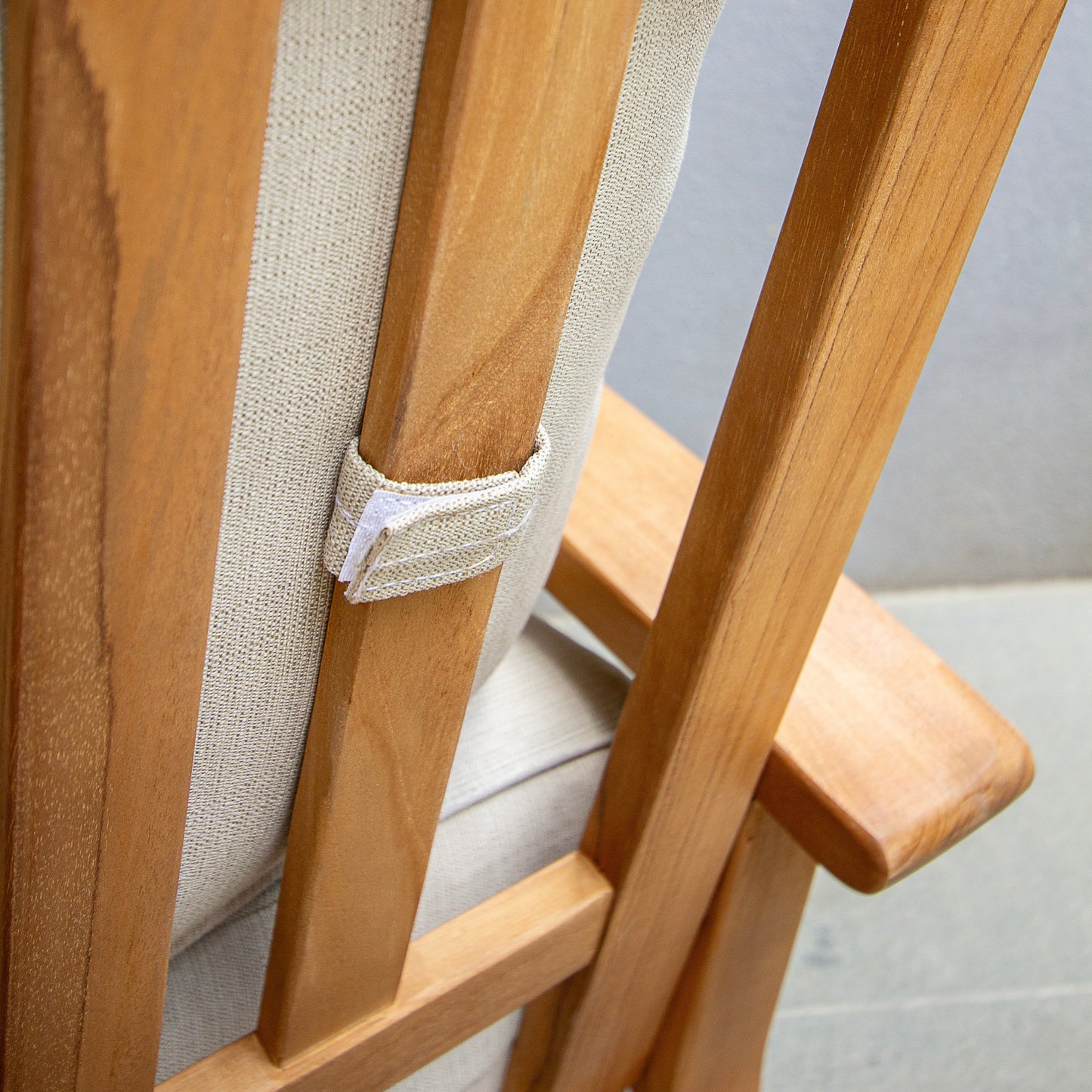 Set da giardino Cambridge Casual Leon in teak da 3 pezzi con cuscini