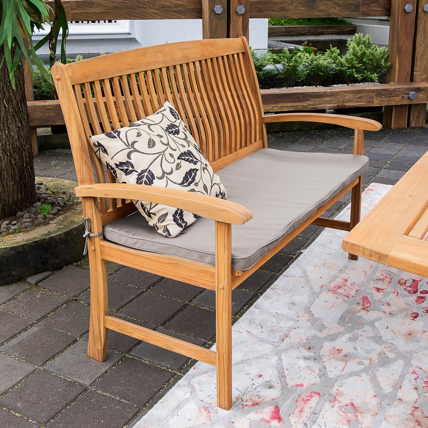 Set da pranzo estensibile per patio Cambridge Casual Leon in teak da 6 pezzi