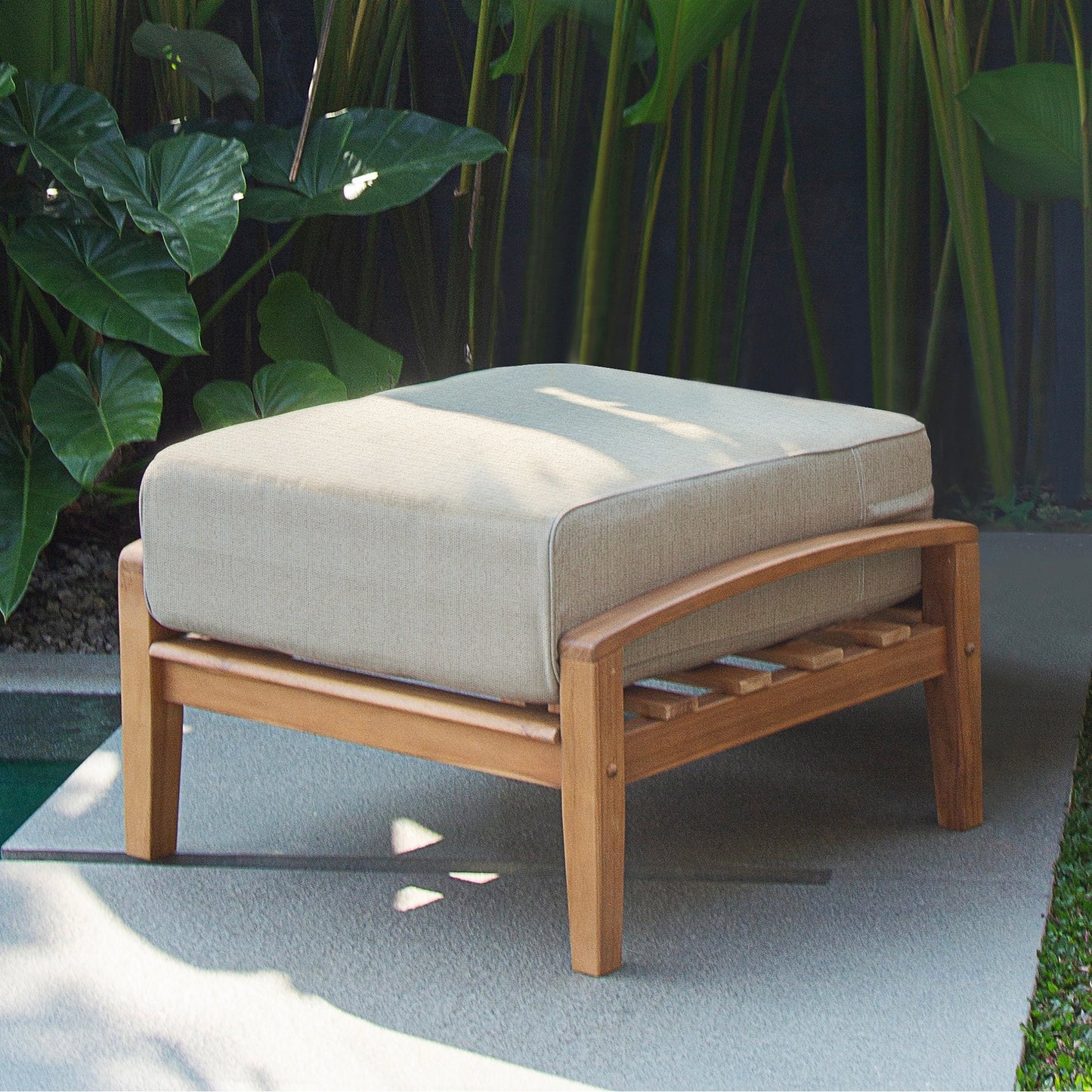 Set da conversazione per patio in teak Cambridge Casual Leon da 7 pezzi