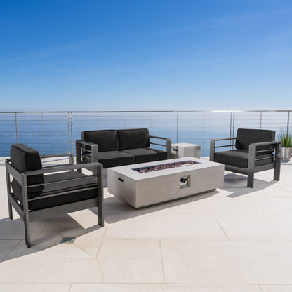 Set da giardino con tavolo da fuoco e chaise longue Cape Coral Grey da 5 pezzi di Christopher Knight Home