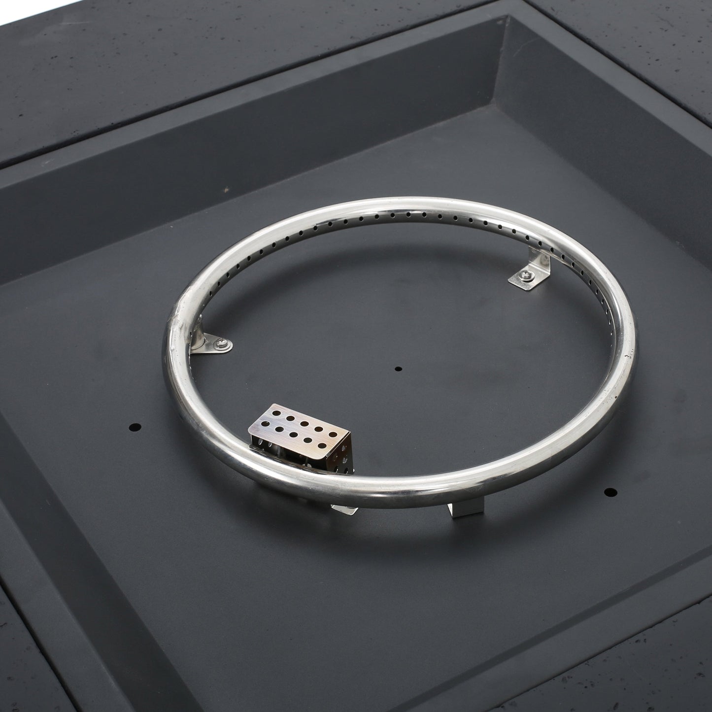 Set di divani da esterno Cape Coral da 5 pezzi con braciere di Christopher Knight Home