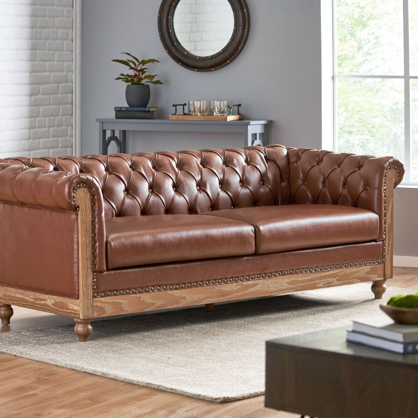 Divano Chesterfield Castalia con finiture a chiodo di Christopher Knight Home - 78,75 L x 33,50 P x 28,00 A