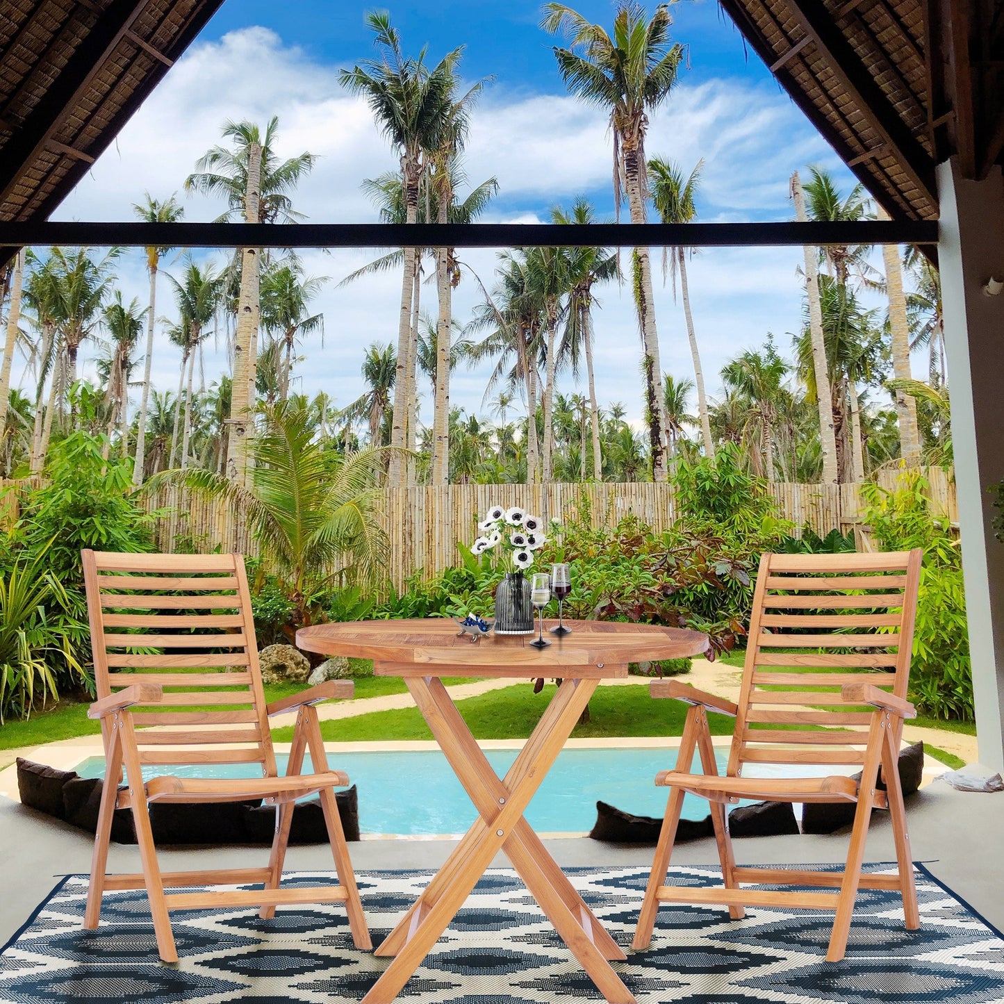 Tavolo da pranzo pieghevole da esterno in legno di teak della California Chic Teak, 36 pollici