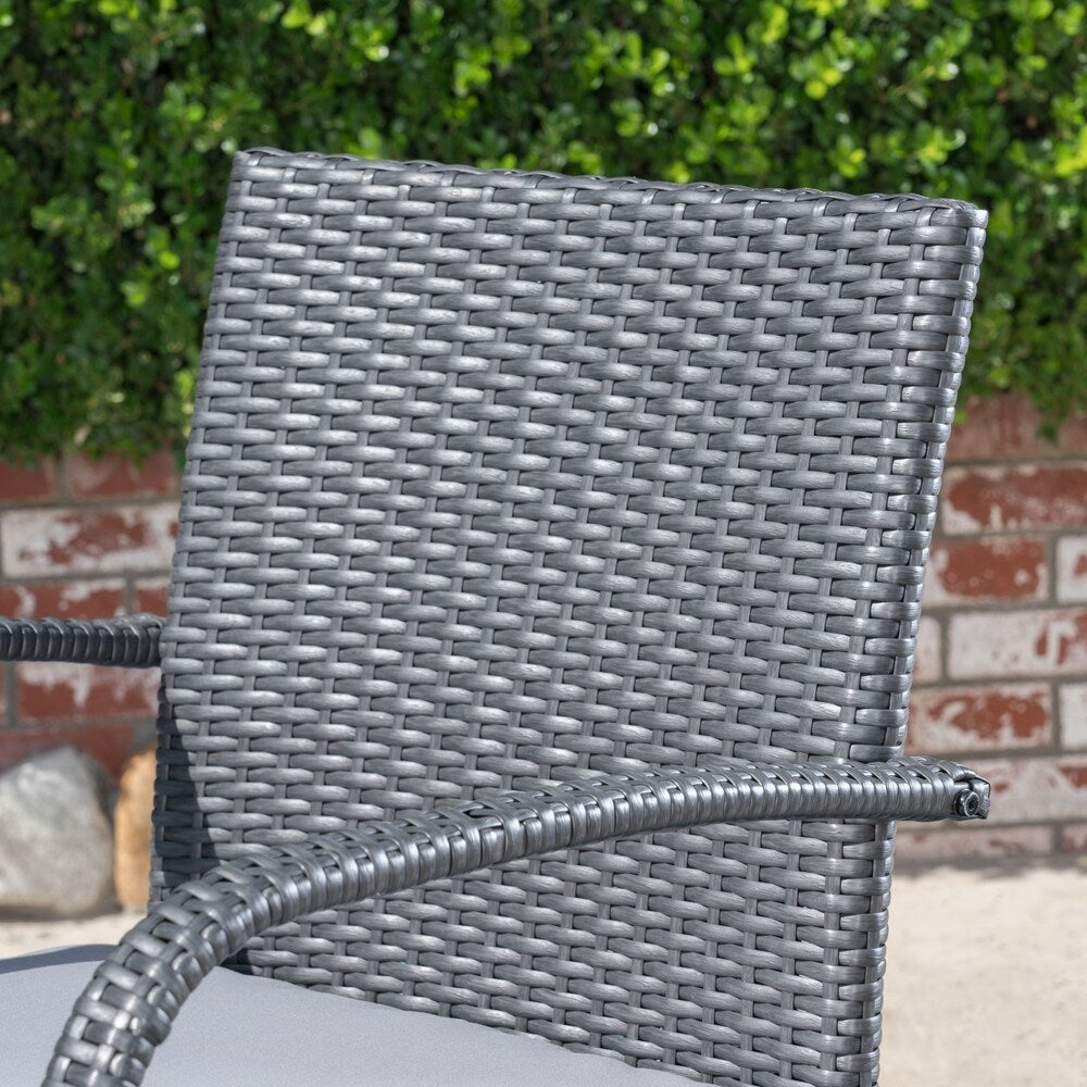 Set da pranzo Chilton Outdoor da 5 pezzi in legno di acacia e vimini di Christopher Knight Home