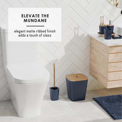 Set di accessori da bagno in bambù Clara Clark con tenda da doccia, scopino per WC, cestino e dispenser di sapone