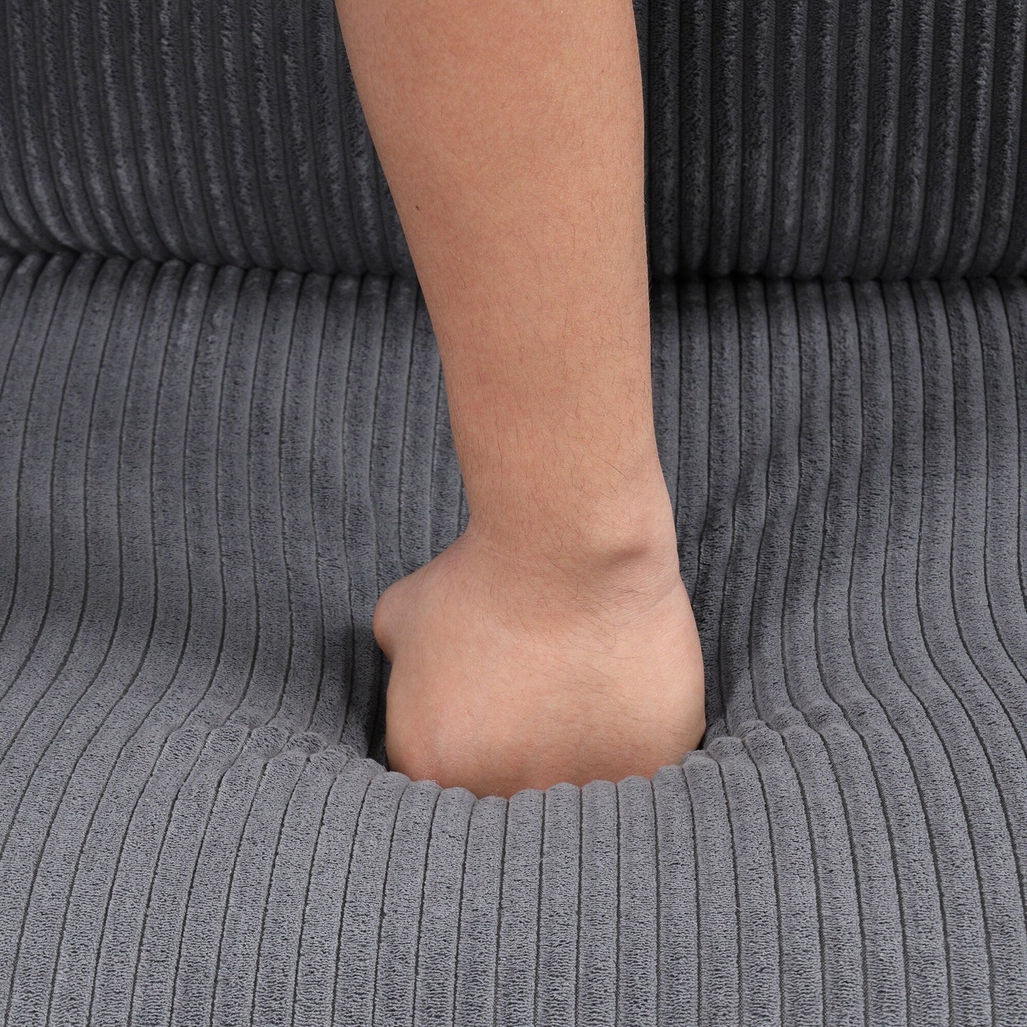 Divano componibile classico a 4 posti a forma di U con cuscini rimovibili e gambe in legno massello per soggiorno e studio