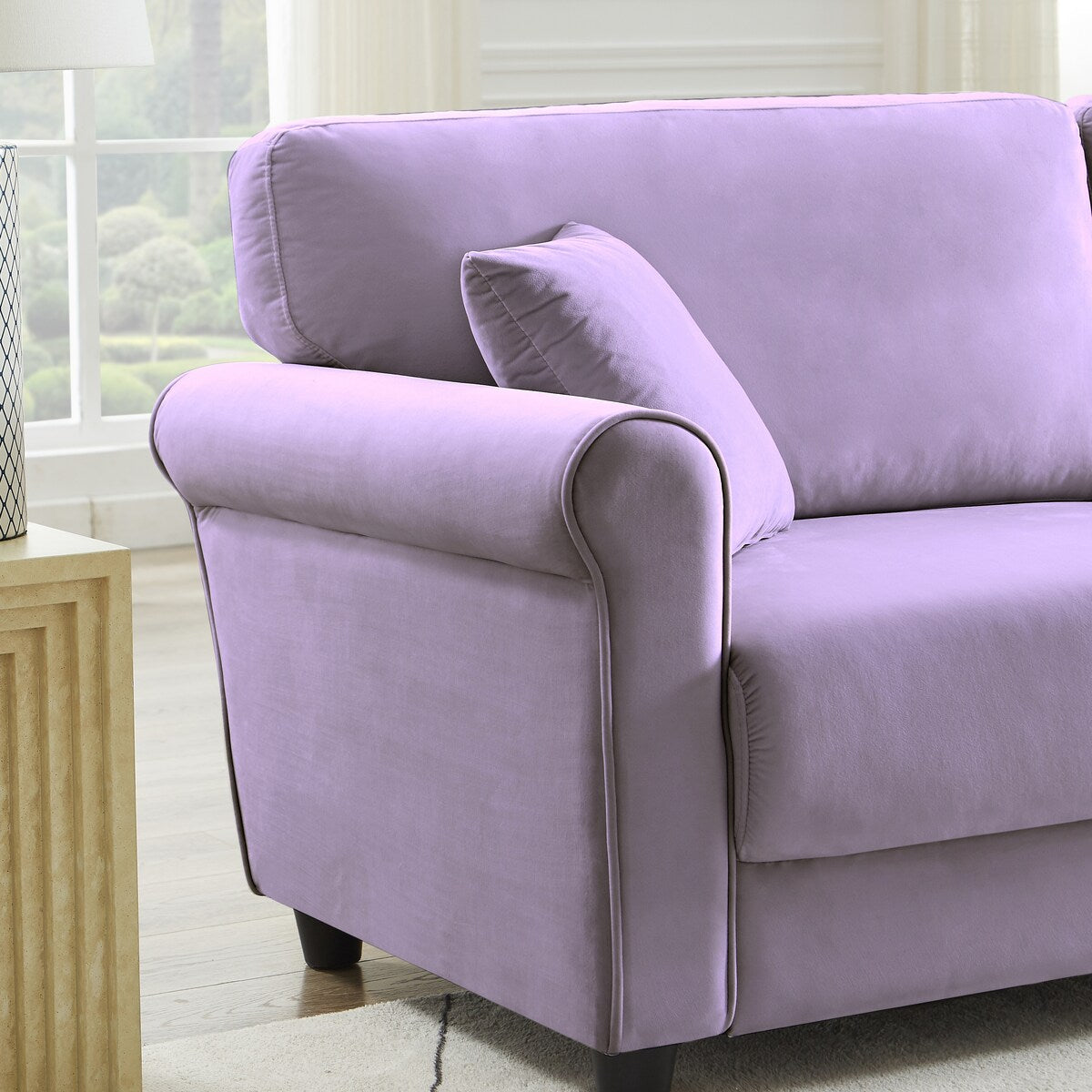 Divano classico in velluto con struttura in legno massello, divano imbottito, braccioli arrotondati