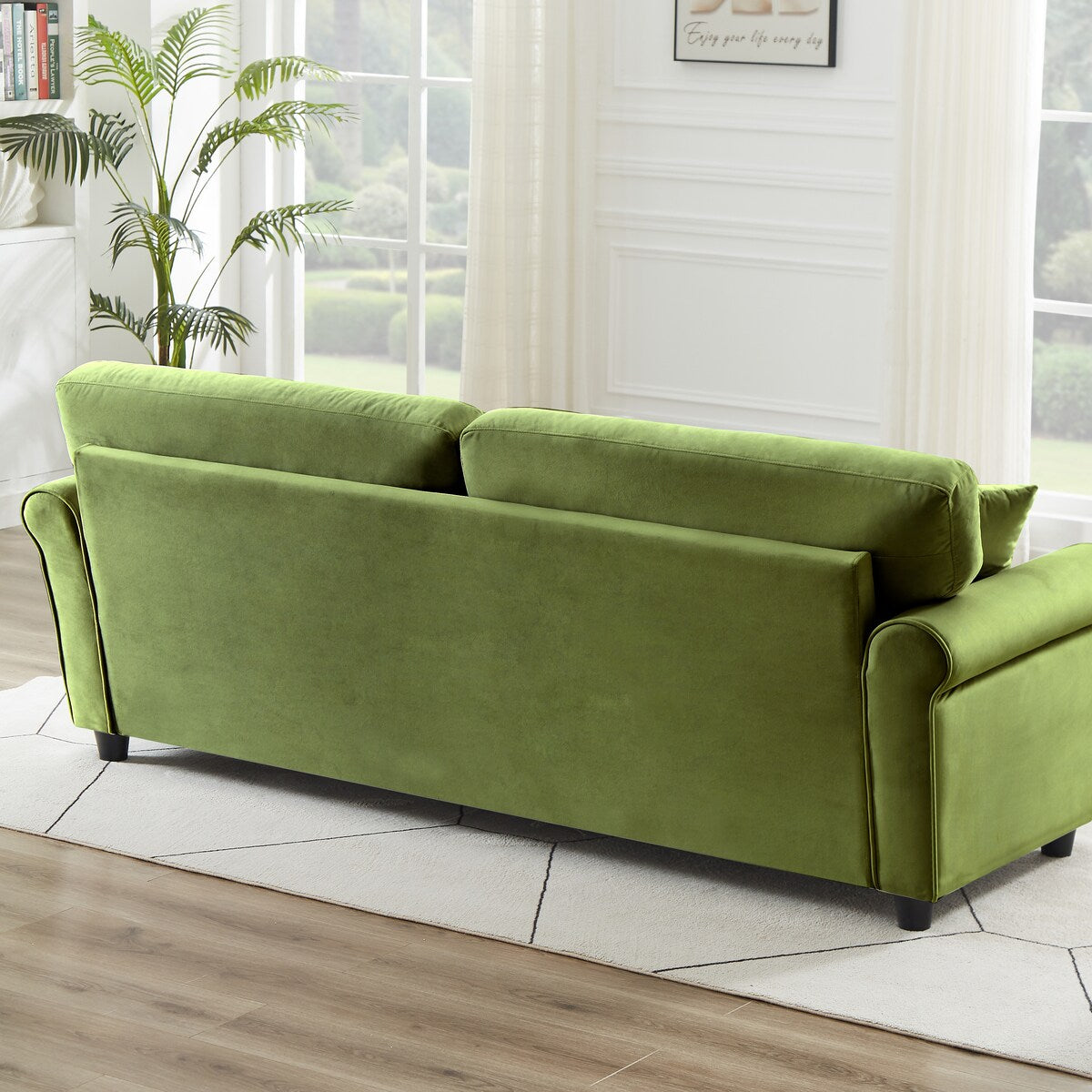 Divano classico in velluto con struttura in legno massello, divano imbottito, braccioli arrotondati