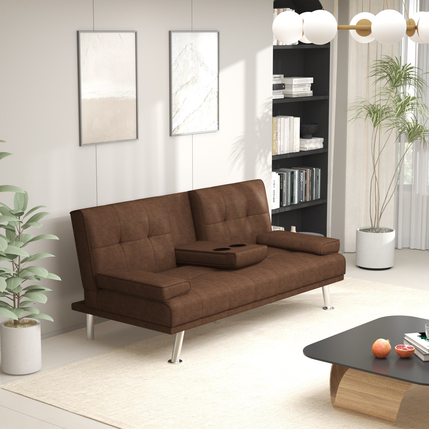 Divano letto imbottito color caffè con portabicchieri