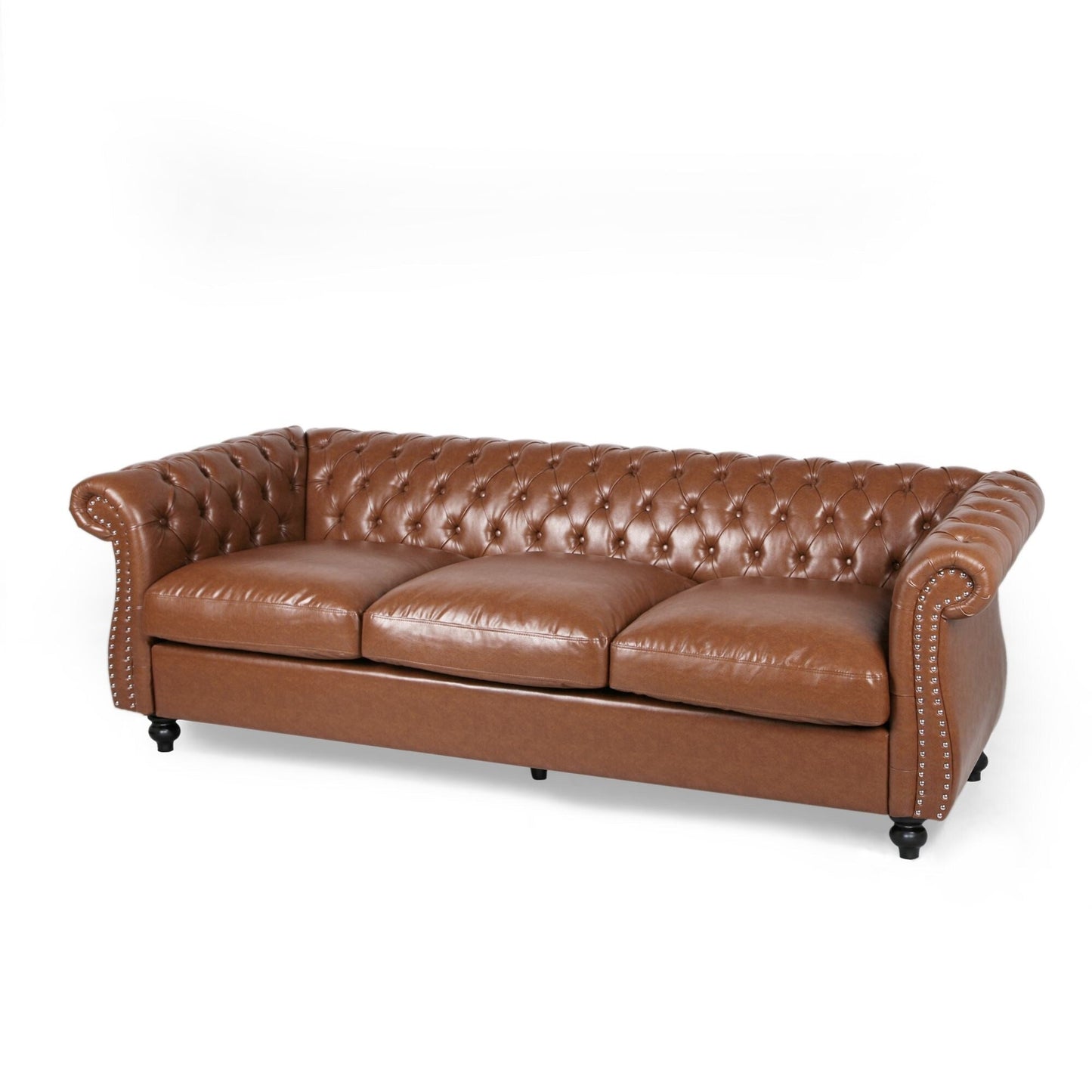 Divano Chesterfield a 3 posti con bottoni capitonné color cognac e borchie