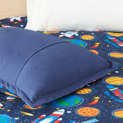 Set di piumoni Conner Outer Space di Intelligent Design Kids
