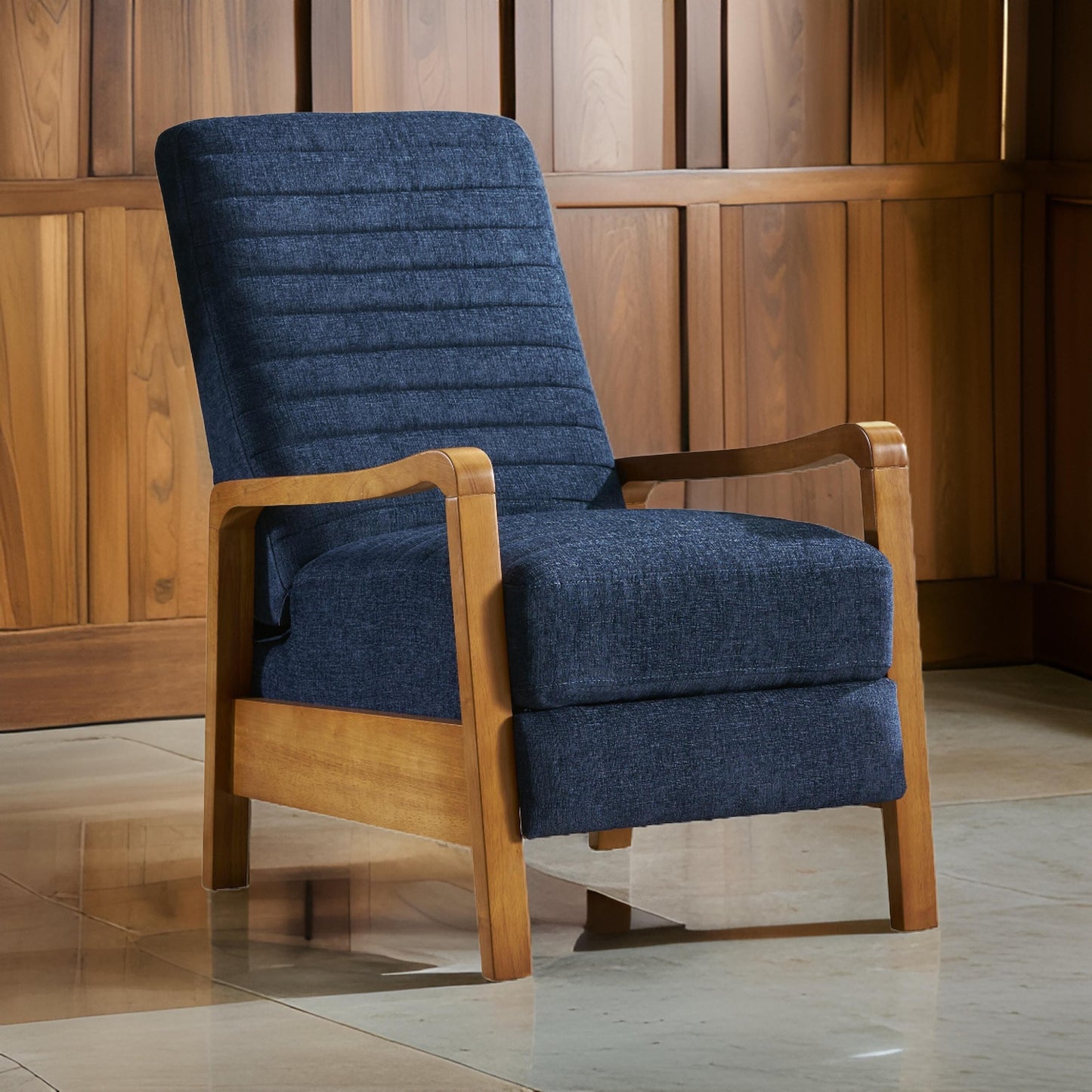 Poltrona reclinabile manuale Copa, in legno marrone, con trapuntatura a canale blu navy