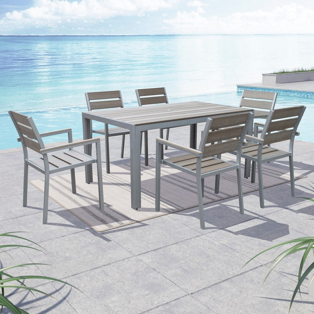Set da pranzo per esterni Tumaco Sun-bleached Grey da 7 pezzi di Havenside Home