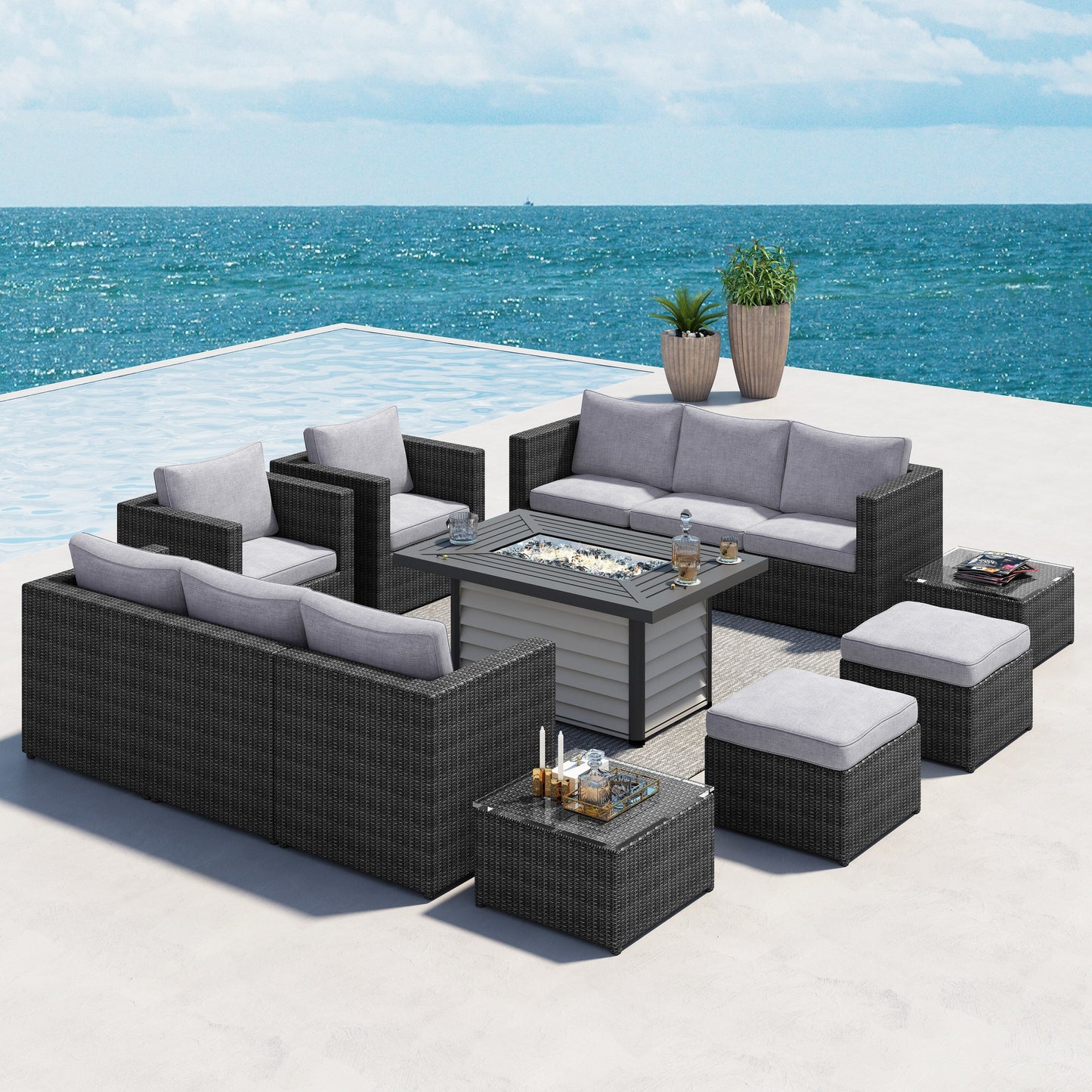 Set di mobili da giardino componibili in vimini intrecciato Corvus Trey da 13 pezzi con tavolo da fuoco