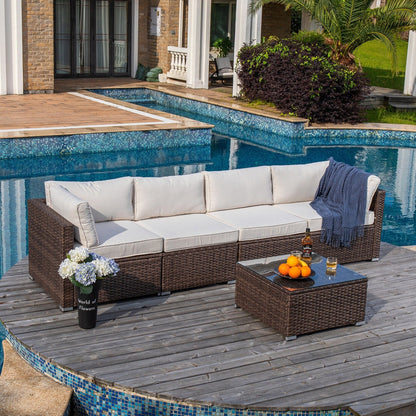 Set di mobili da esterno in vimini da 5 pezzi più accogliente con tavolino da caffè