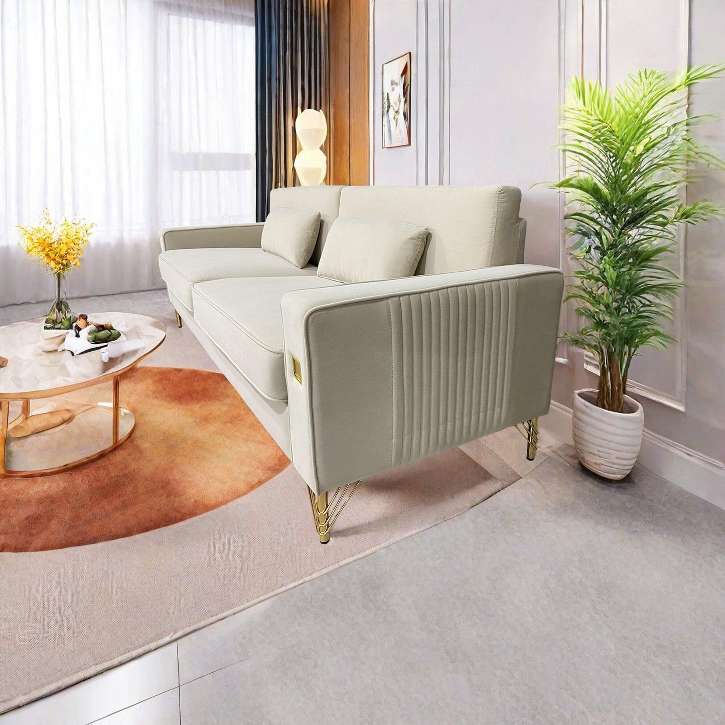 Divano moderno in velluto bianco crema 85.63 a 3 posti con dettagli dorati e cuscini morbidi per il soggiorno