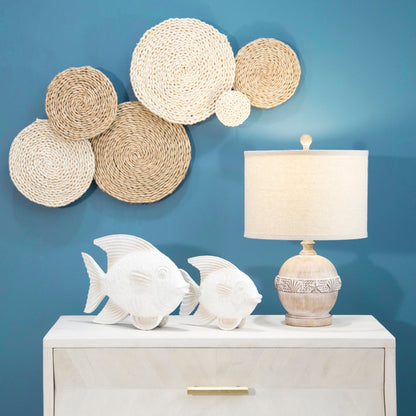 Scultura di pesce in stile costiero imbiancato di Sagebrook Home per l'arredamento di soggiorno, camera da letto o ufficio